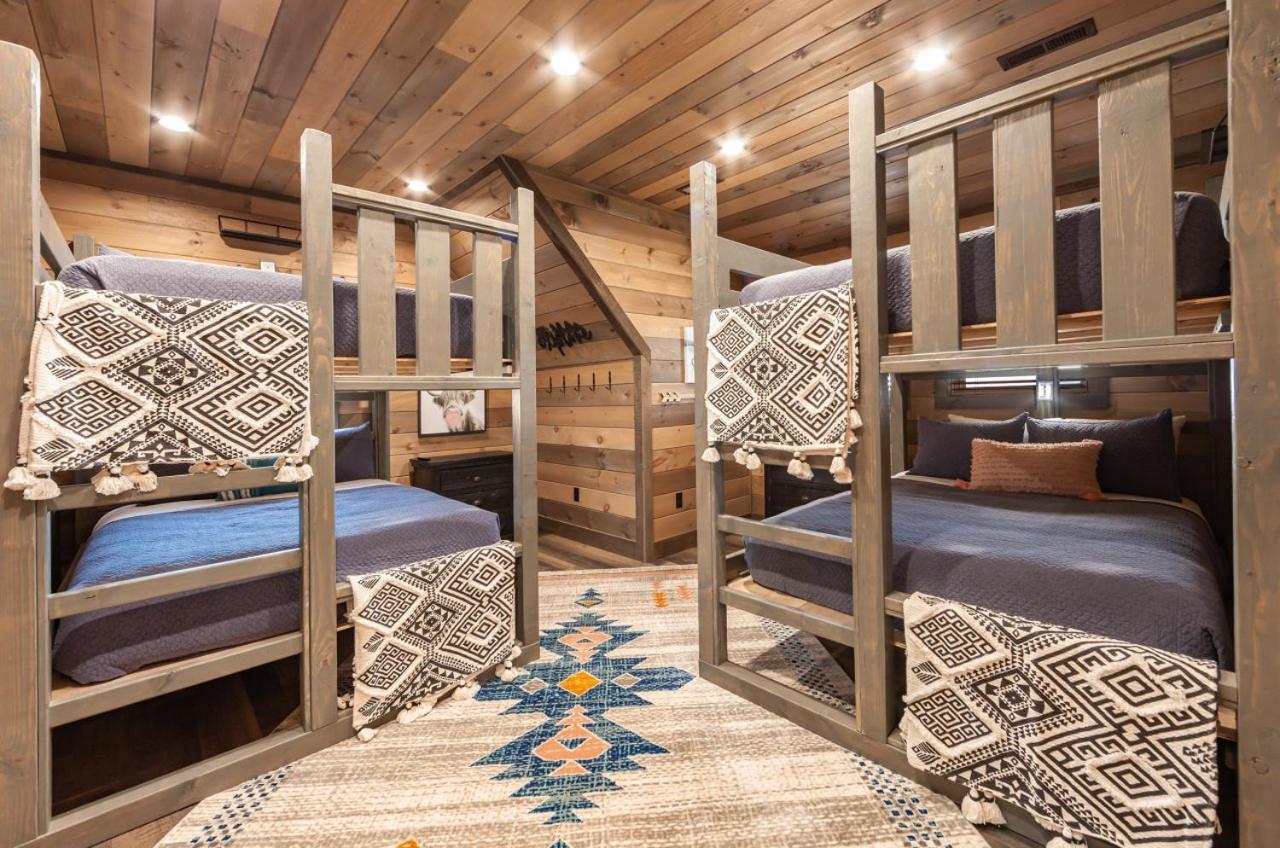 Splash Mountain Pool Hot Tub Theater Game Room Sevierville Eksteriør bilde