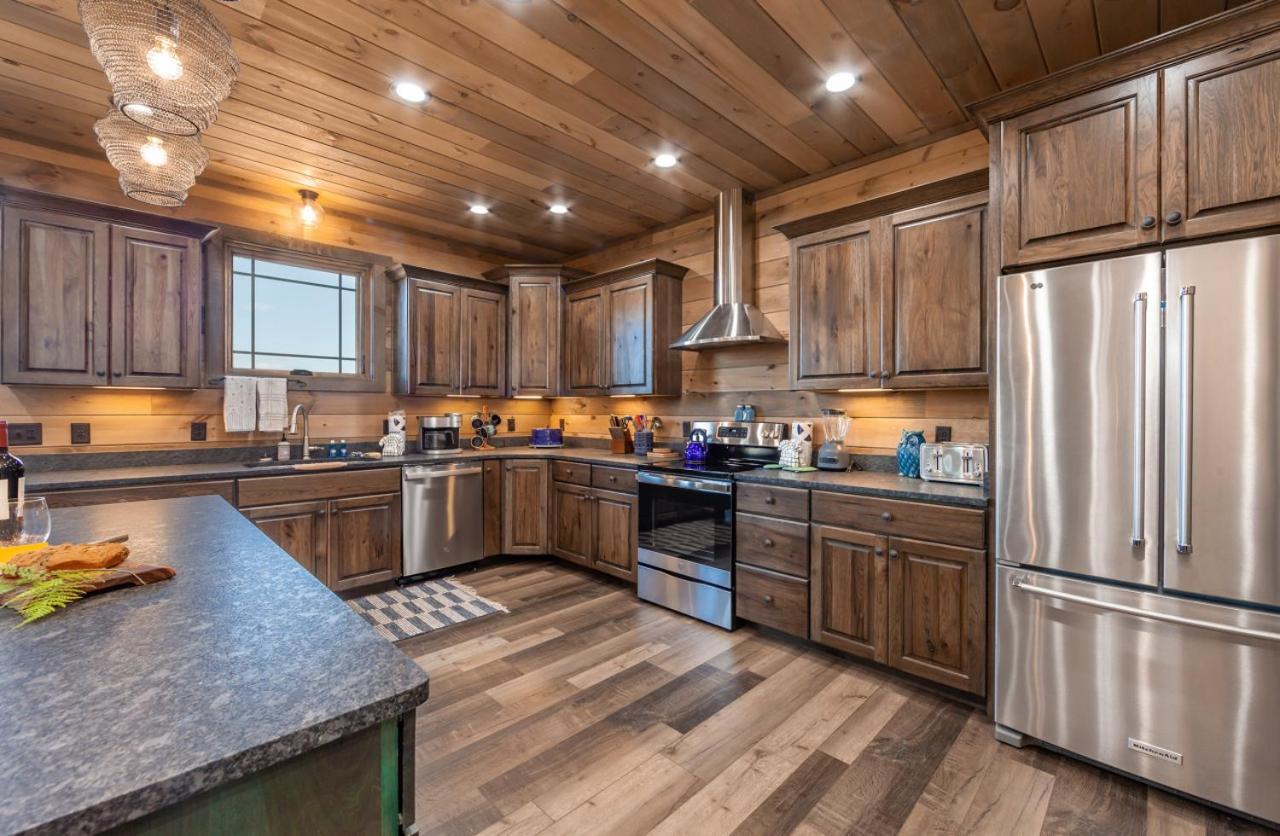 Splash Mountain Pool Hot Tub Theater Game Room Sevierville Eksteriør bilde